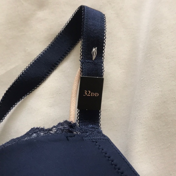 Victoria’s Secret bra - Picture 3 of 3